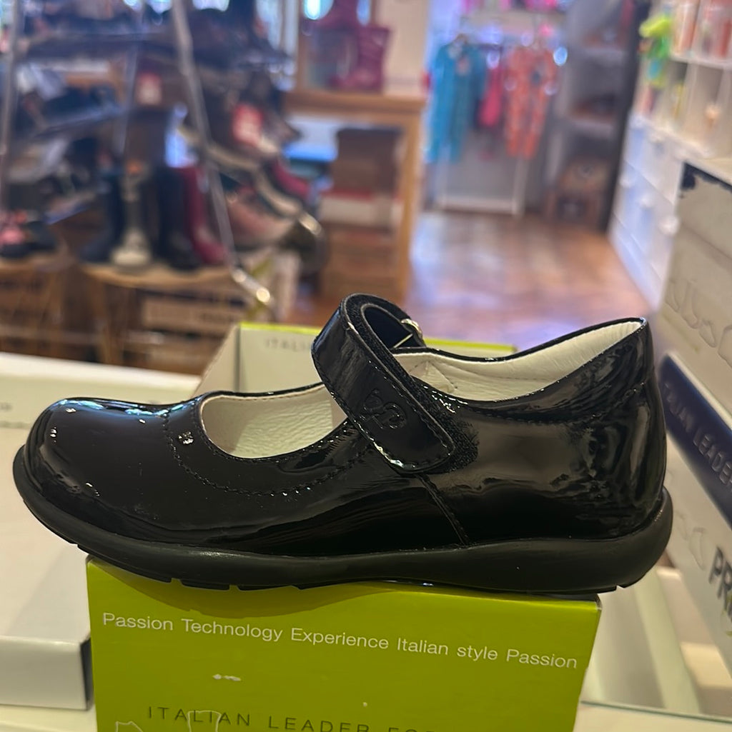 Primigi  Mary Jane Black Patent Leather School shoe Plain - Elves & the Shoemaker